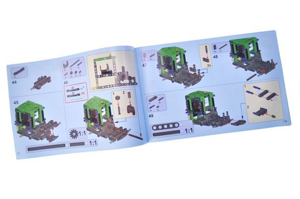 Конструктор 33072 "Комбайн" 500 дет. р.38x26x8 см YG Toys